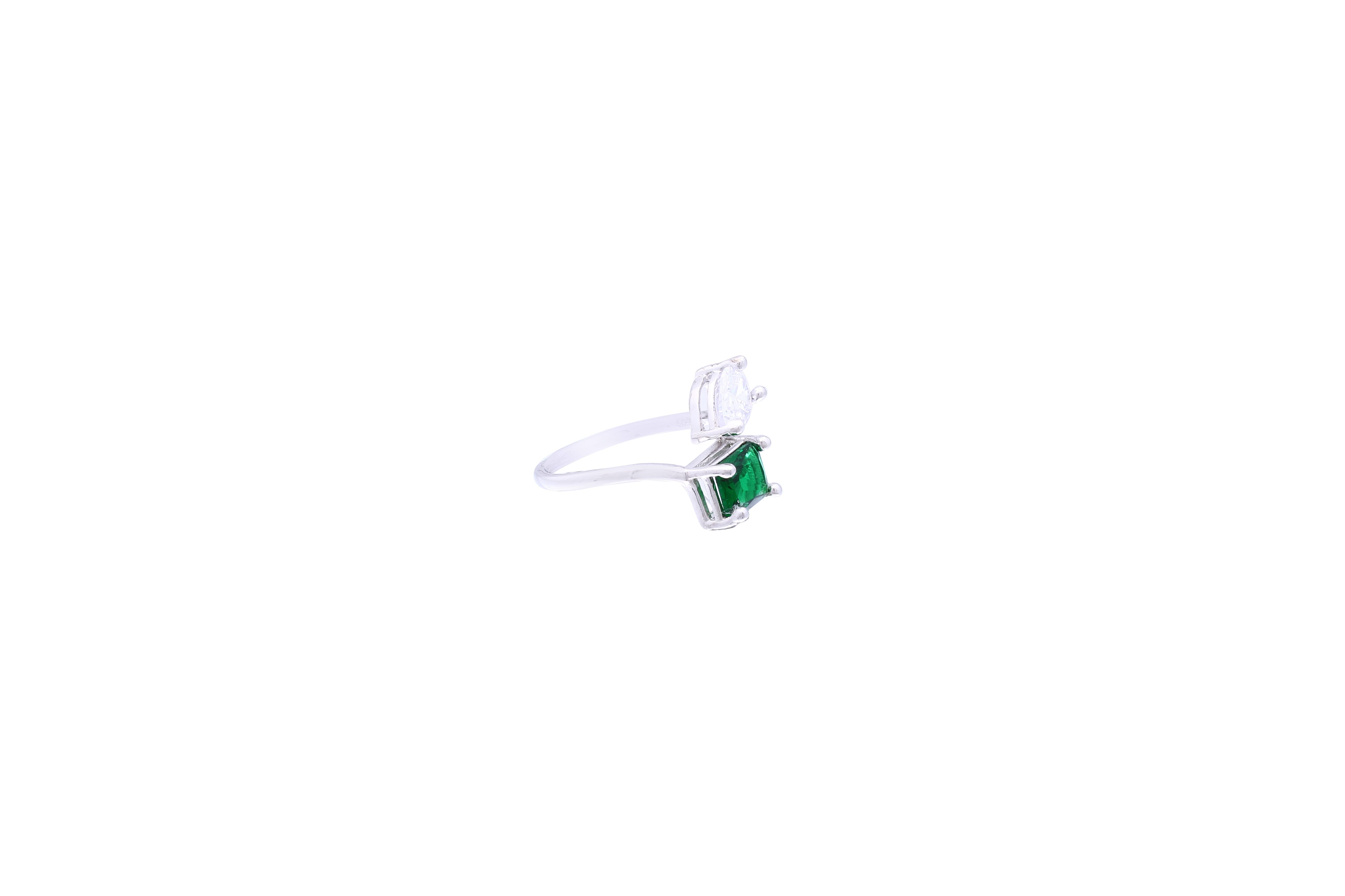 Asfour Crystal Curved Ring Made Of 925 Sterling Silver ( Size 10 ) Inlaid With Pear Cut Zircon Stone & Emerald Zircon Stone-RD0054-GW-10