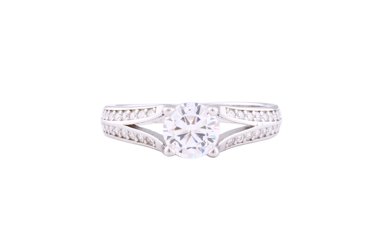 Asfour Crystal Split Shank Ring Inlaid With Round Zircon Stone In 925 Sterling Silver RM0057-7